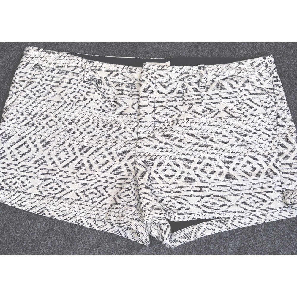 Merona Womens Size 16 White Black Geometric Aztec Print Stretch Chino Shorts